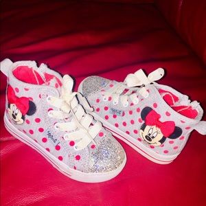 Minnie Mouse high top light up sneakers